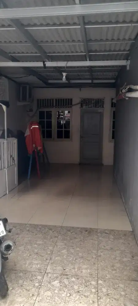 DI SEWAKAN KOSTAN