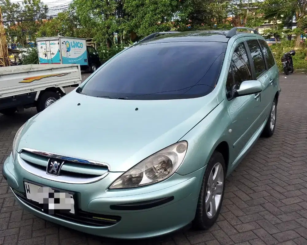 Peugeot 307 sw 2.0 AT. Bensin