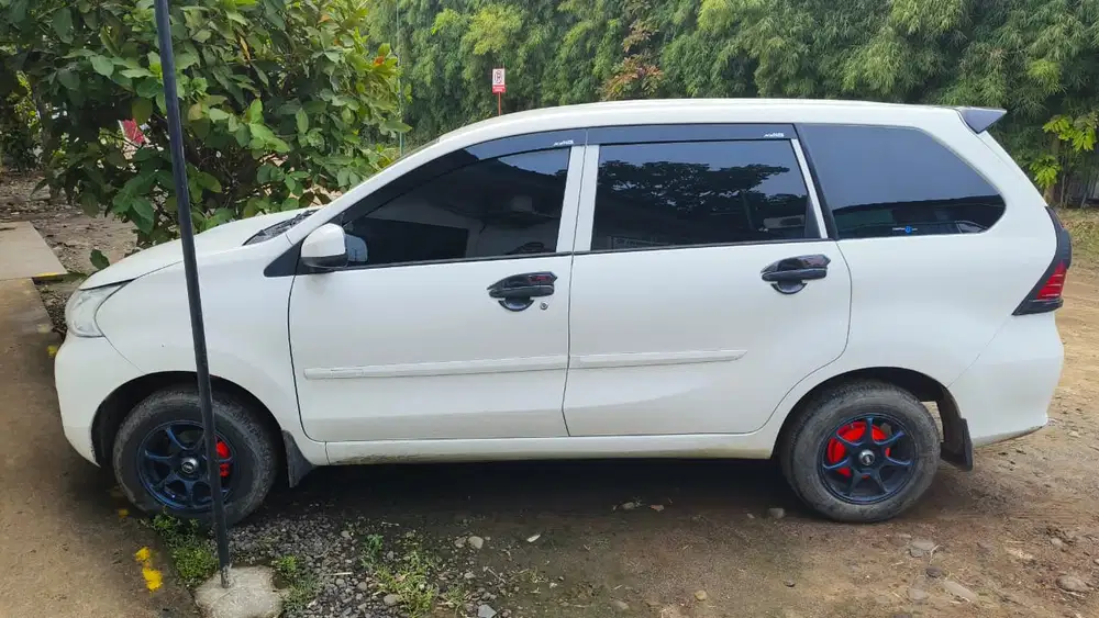 Daihatsu Xenia 2016 Bensin
