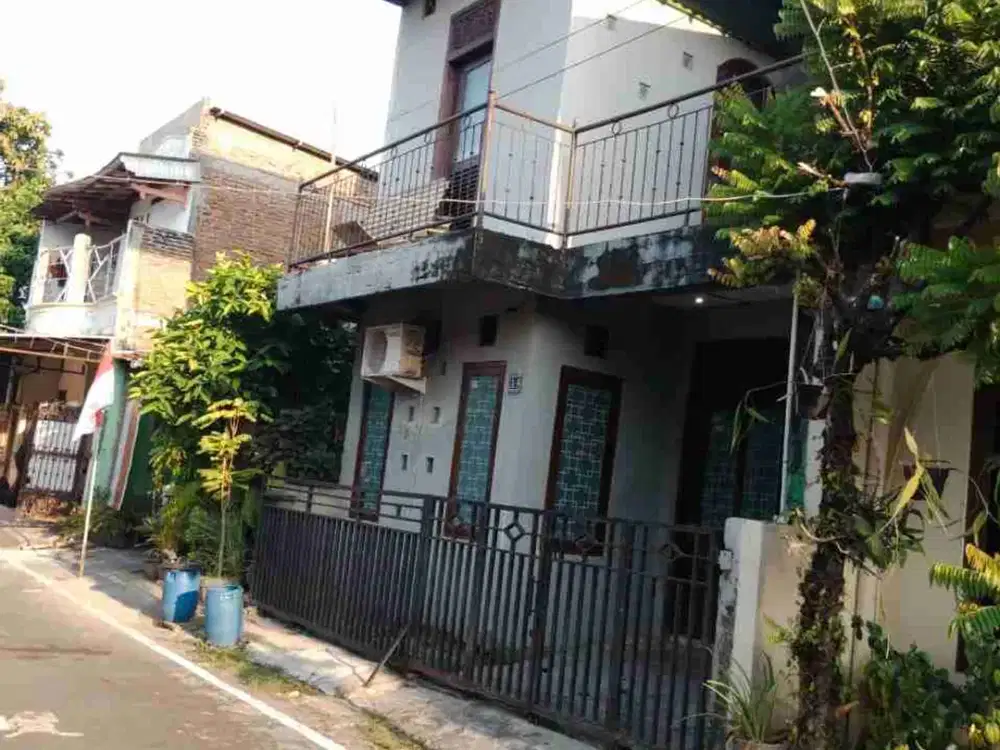 Dijual murah rumah 2 lantai Tipe 100/60 dekat pondok Ngruki cemani grogol :