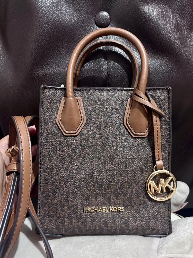 Dijual tas Michael Kors mercer XS brown
