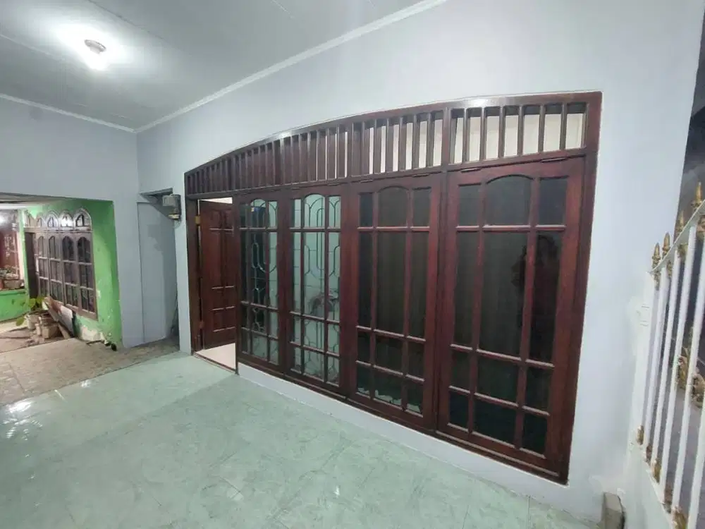 Dikontrakkan Rumah di Surabaya Kota