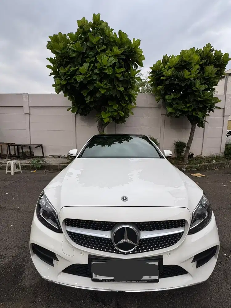 Mercedes-Benz C300 2019 Bensin