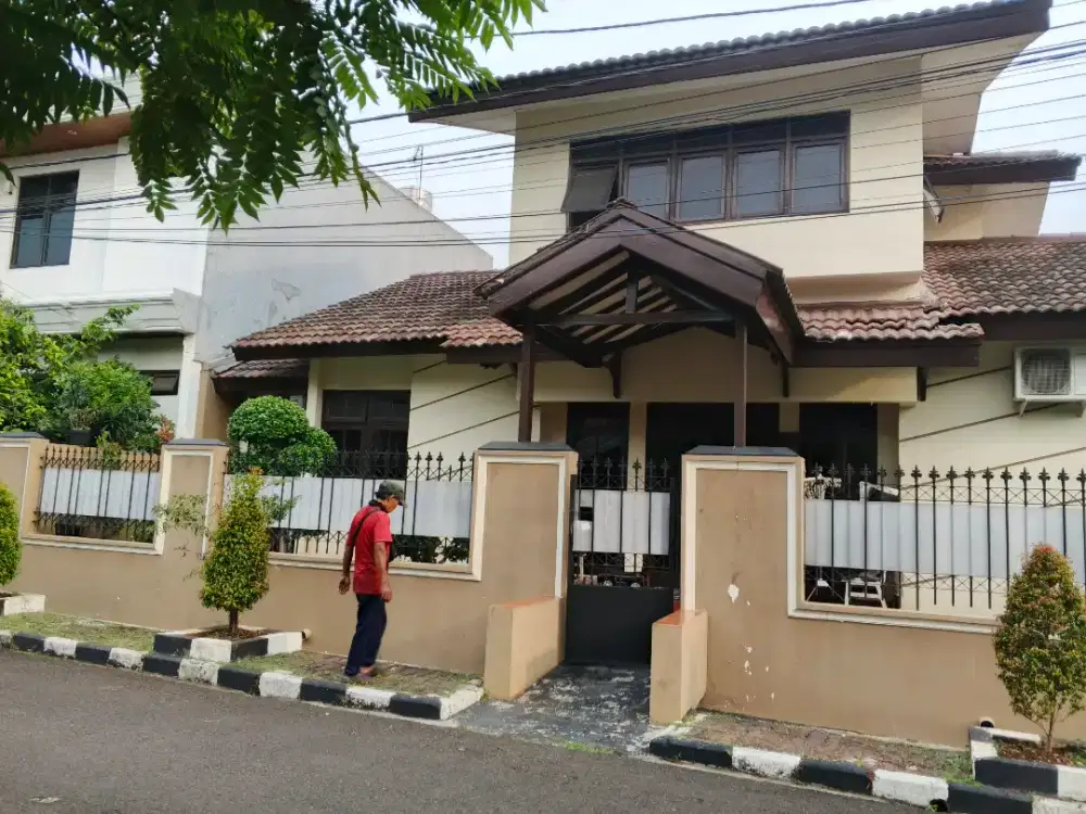 RUMAH MEWAH DI PONDOK KELAPA INDAH