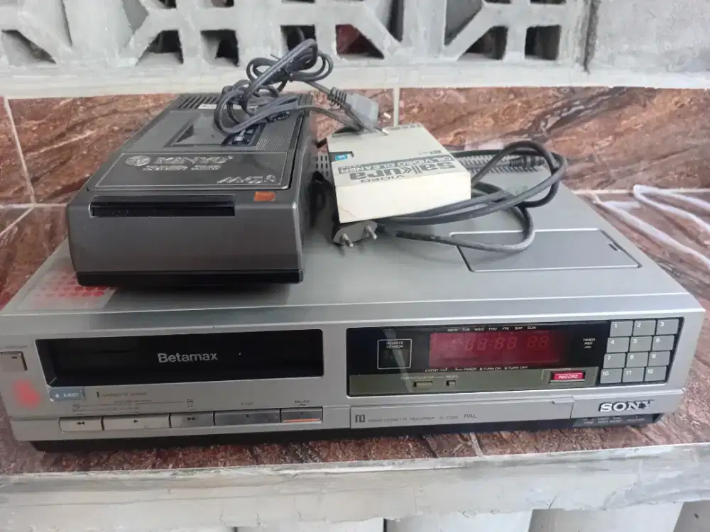 Jual vidio & pemutar kaset