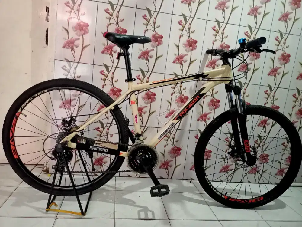 Sepeda MTB POLYGON,27.5, Alloy,Normal,terawat,Siap gowes,Bonus Acc.BU