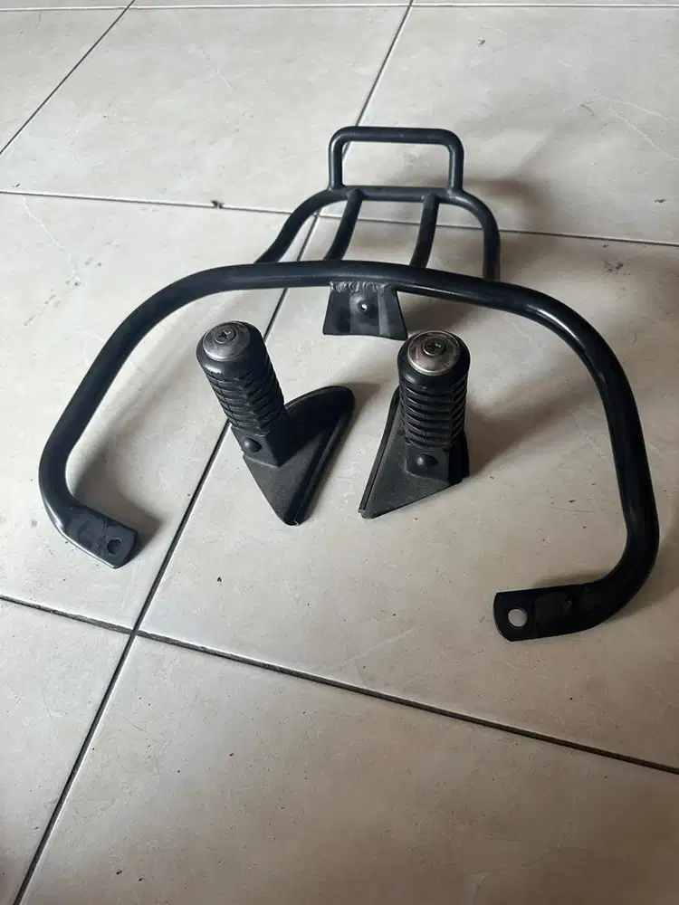 Footstep buzzeti vespa matic