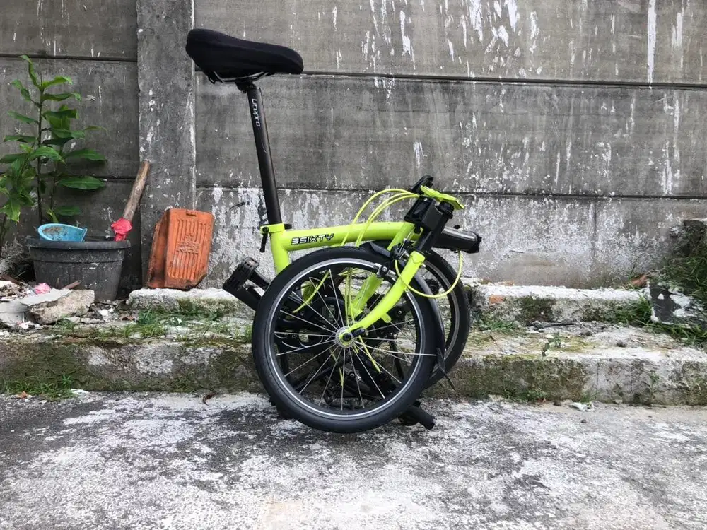 Sepeda lipat threesixty