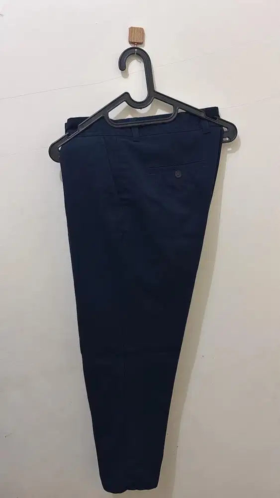 Preloved ZARA Celana Panjang Slim Fit Confort