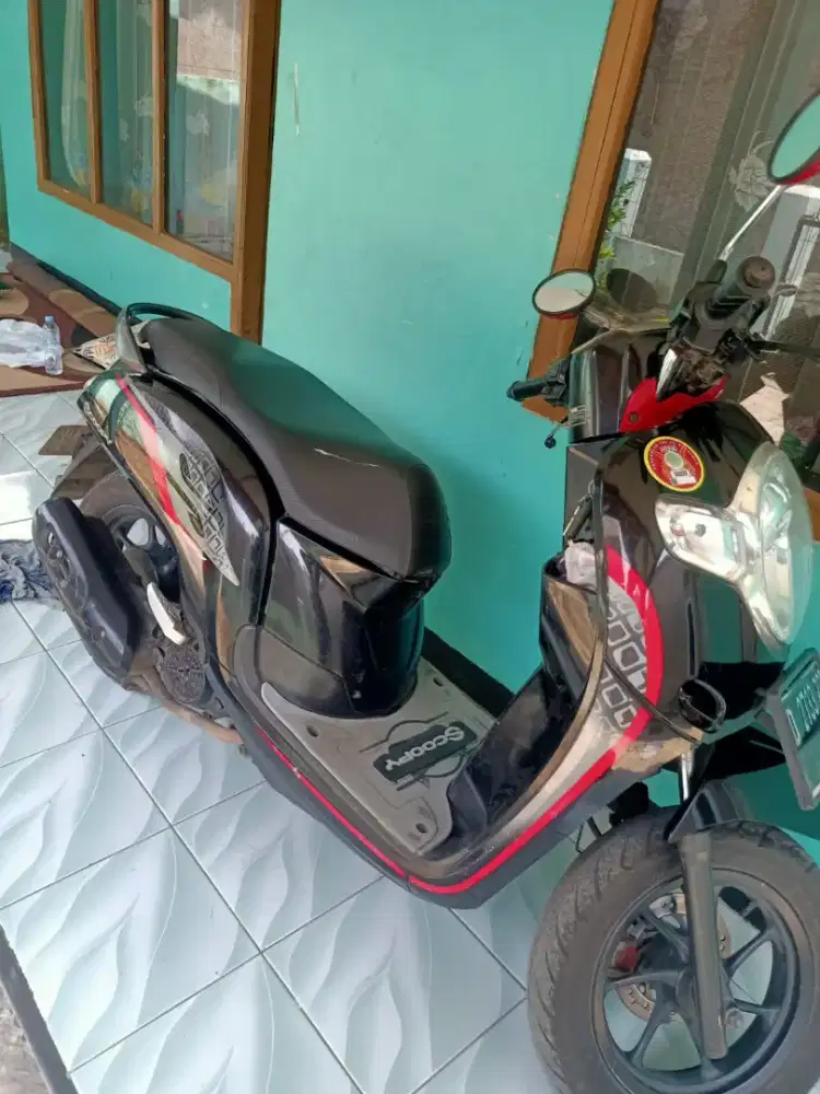 Di jual motor Scoopy segera