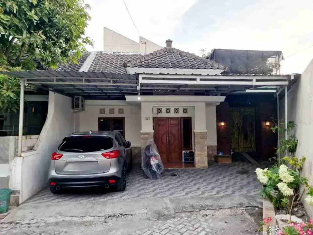 rumah lahan luas 227 m2 di perumahan cluster Gedongan Colomadu