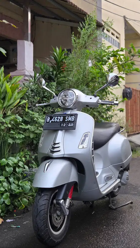 VESPA GTS 2020 SILVER