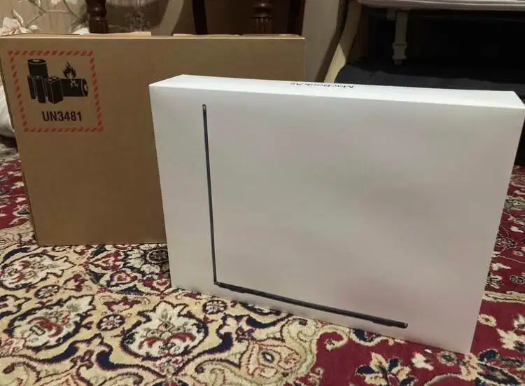 Macbook Air M4 13” 24/512