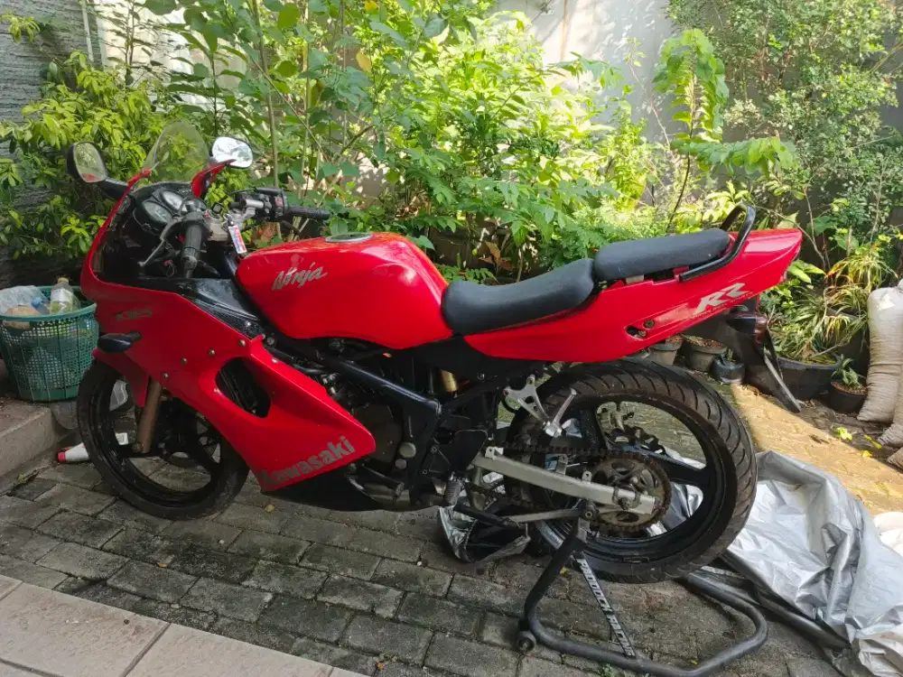 Ninja rr thn 2010 full ori. Barang simpanan