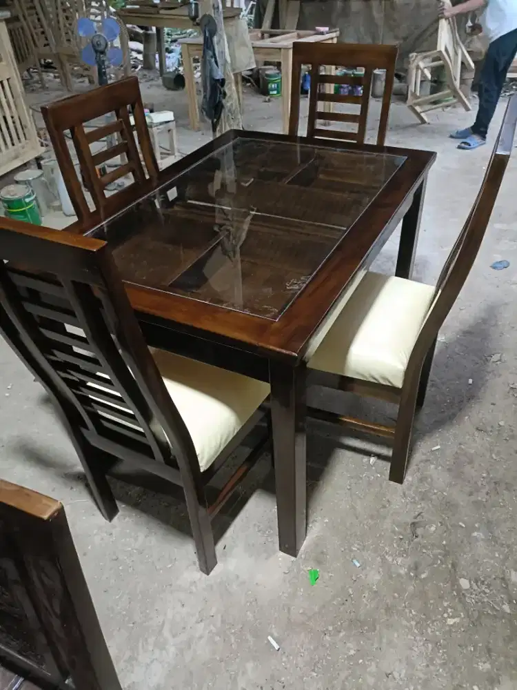 Meja makan K4 kyu jati .