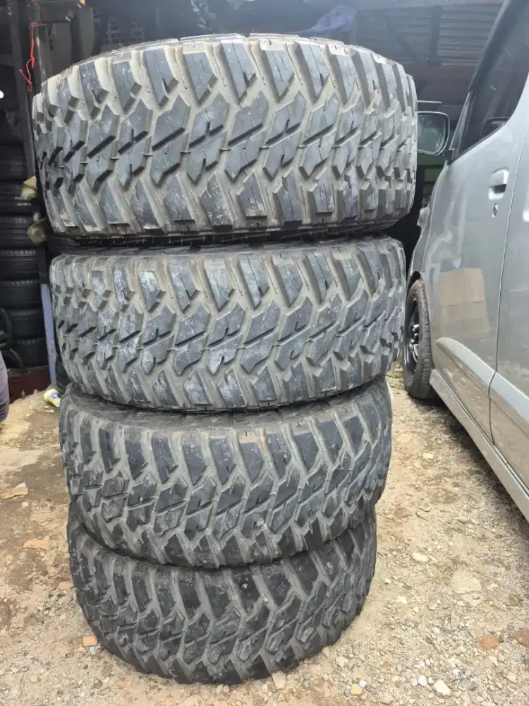 Ban copotan Rubicon Kanati Mudhog M/T 33×12.50 R17 90% 2023..4pcs