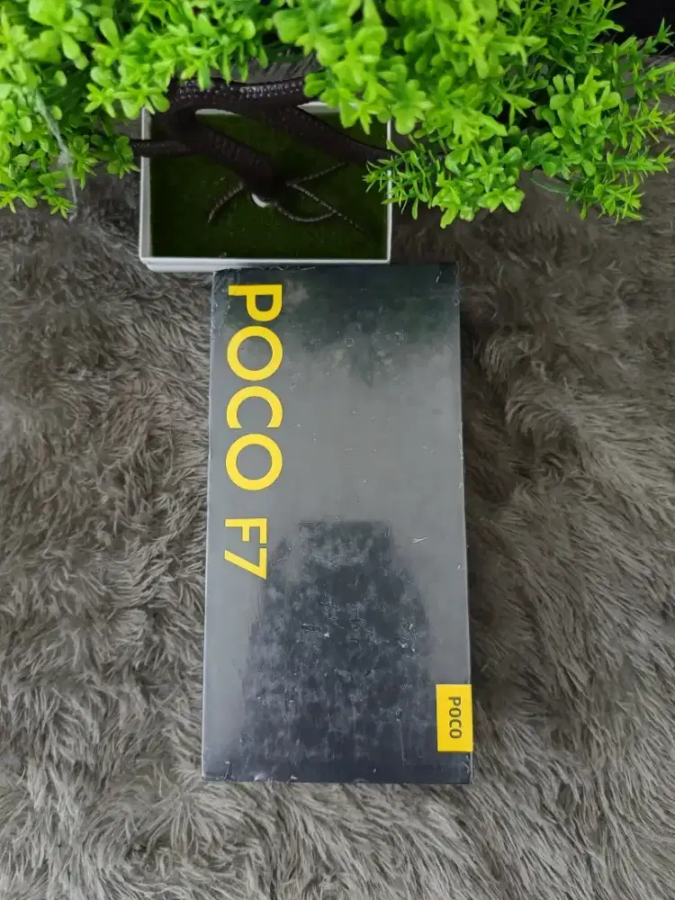 POCO F7 RAM 12/512GB GARANSI 15 BULAN SIAP ANTAR