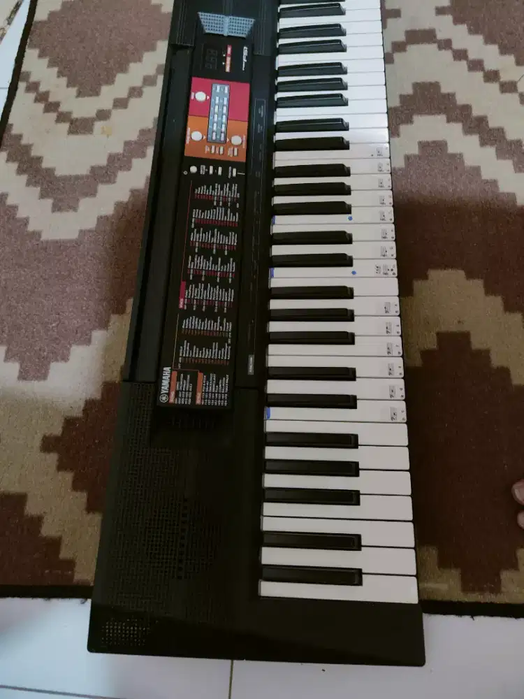 Keyboard yamaha psr f51