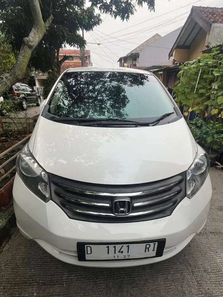 Honda Freed 2012 Bensin