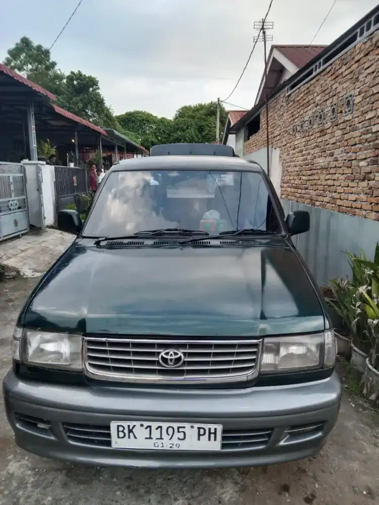 Toyota Kijang Krista 2000