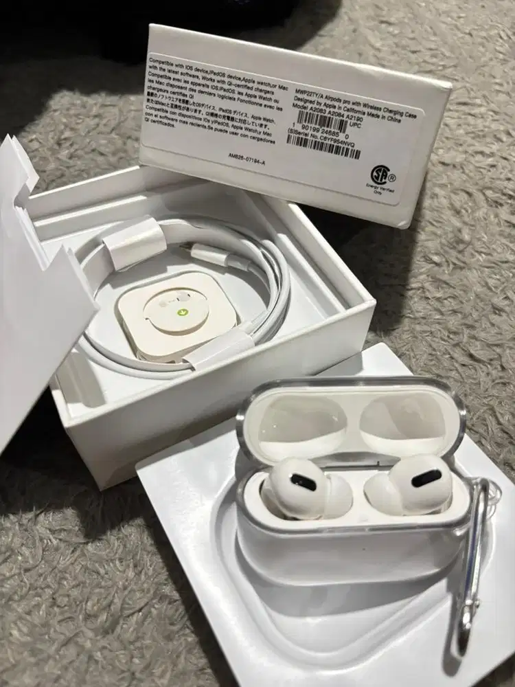 Airpod Apple Pro Generasi 1