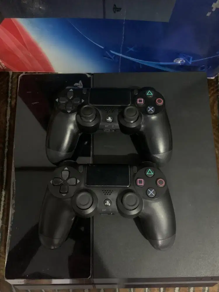 PS 4 bekas 1 TB