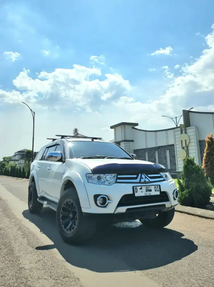 LOW KM 77RB SERVICE RUTIN RESMI!! PAJERO DAKAR VGT MATIC DIESEL 2014