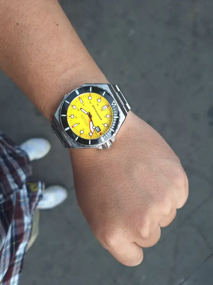 Spinnaker Dumas Automatic 300m Diver Yellow Dial