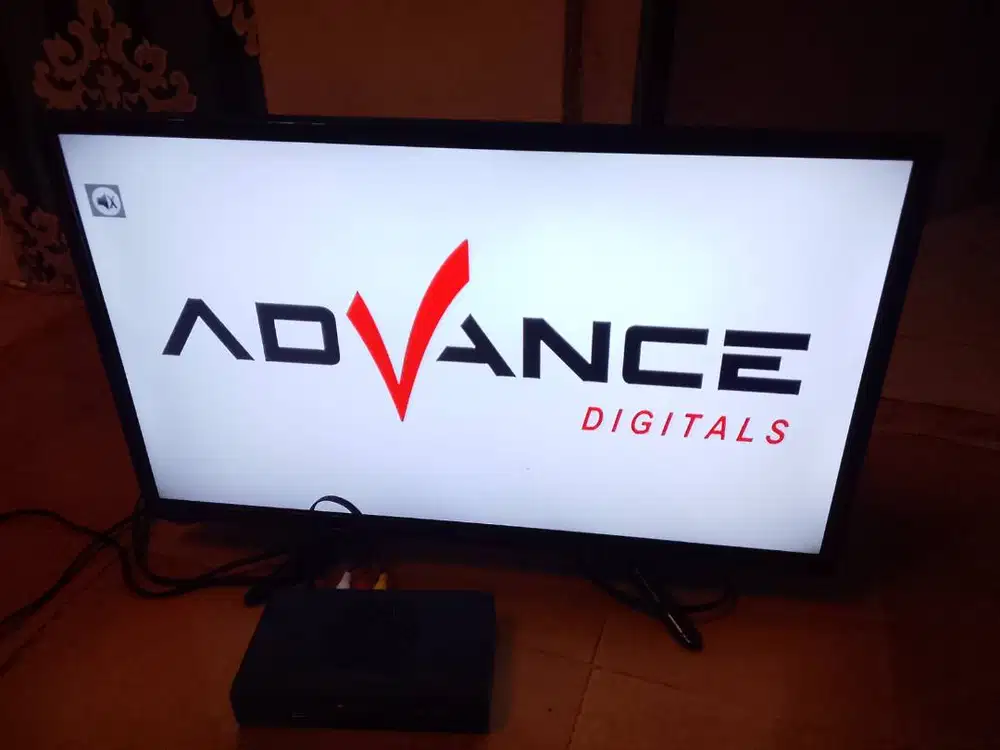Jual TV AQUA 24 Inch bekas Lengkap Mulus