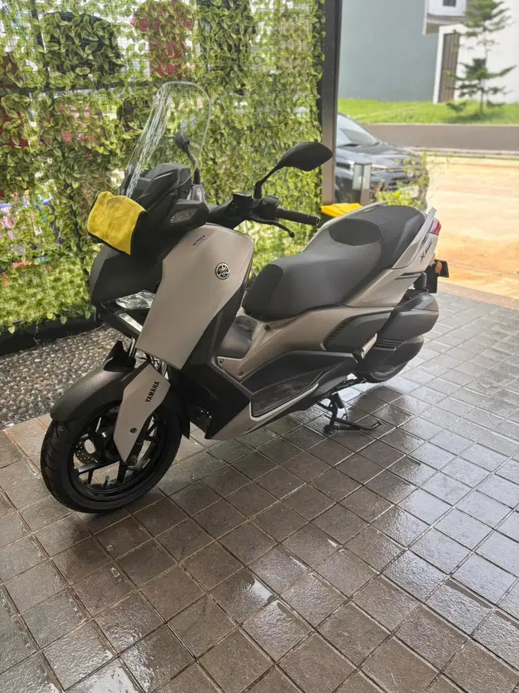 Dijual Xmax 250 cc thn 2024 low km 60 jt nego dikit