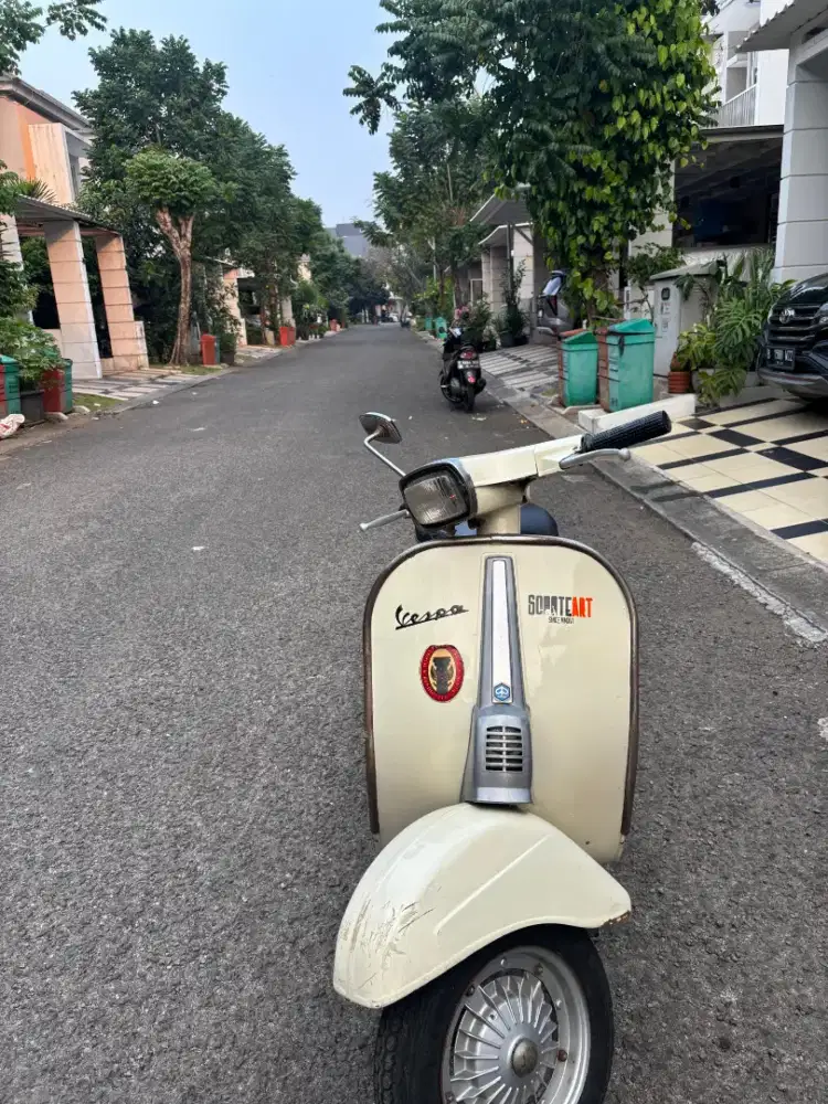 Vespa PTS 100 / 100 cc tahun 1981 surat komplit STNK BPKB