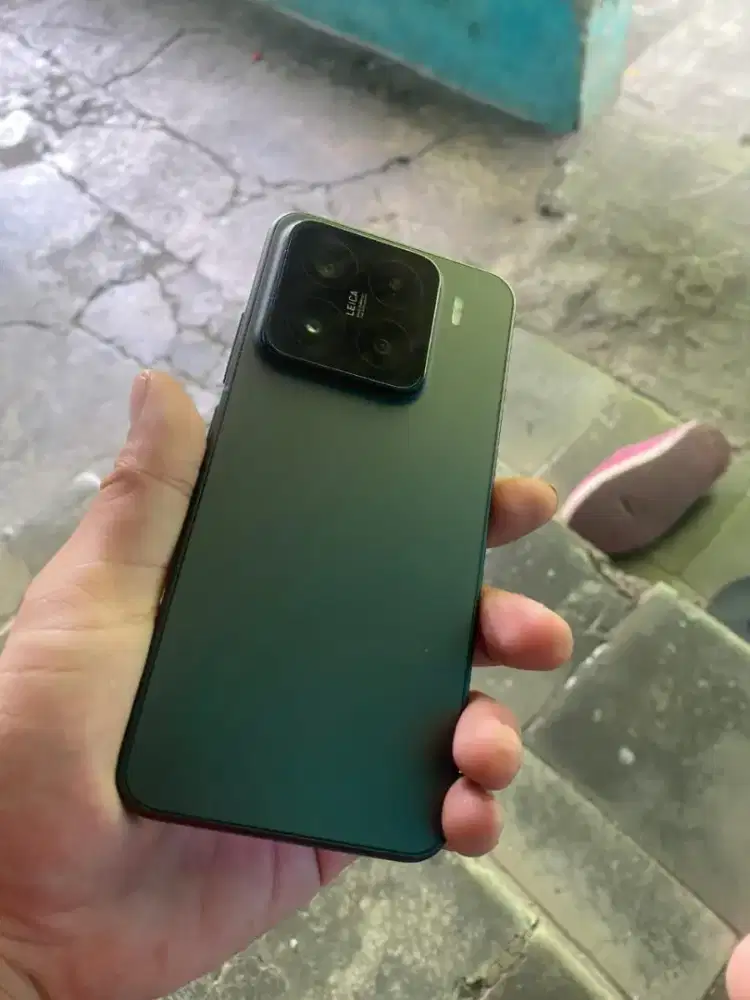 XIAOMI 15 12/512+13 Batangan Mulus 96%