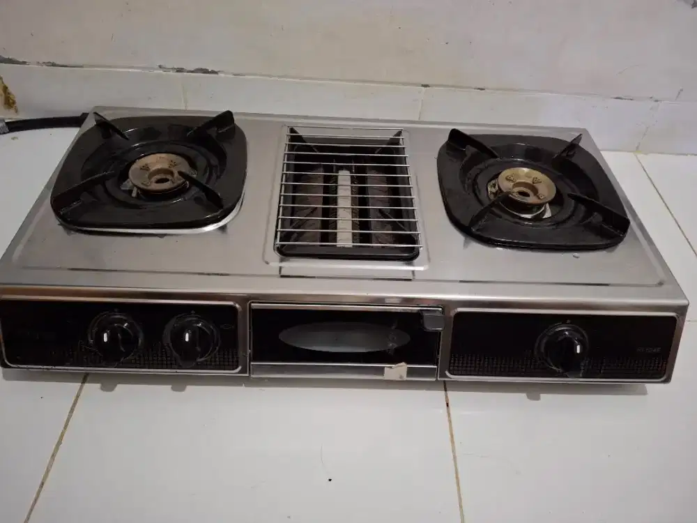 kompor 3 tungku