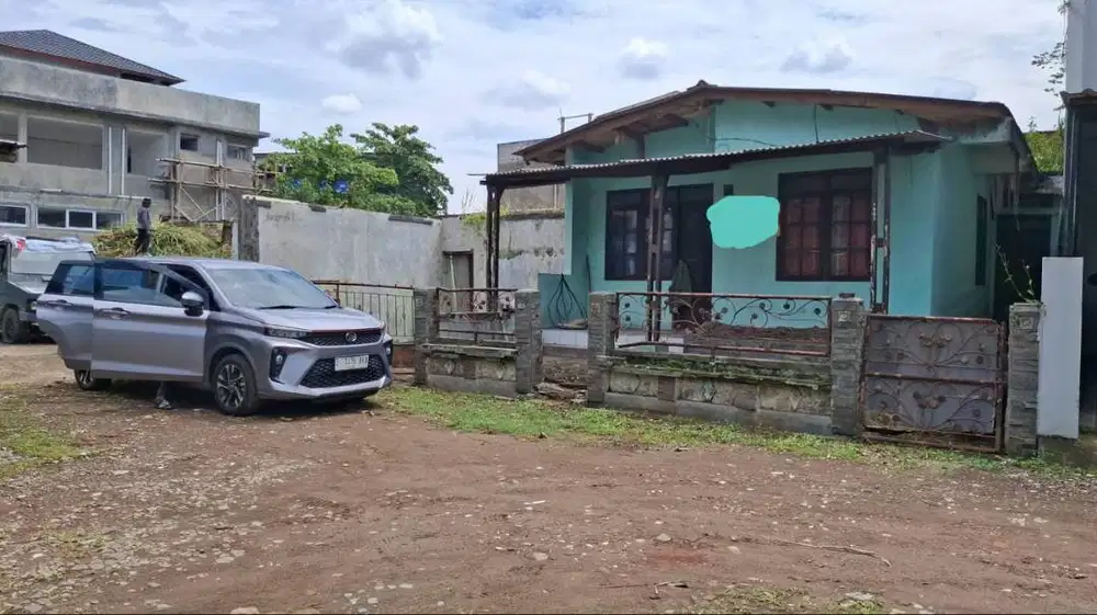 Dijual Murah Rumah di Logam Buahbatu Legalitas Lengkap Garasi