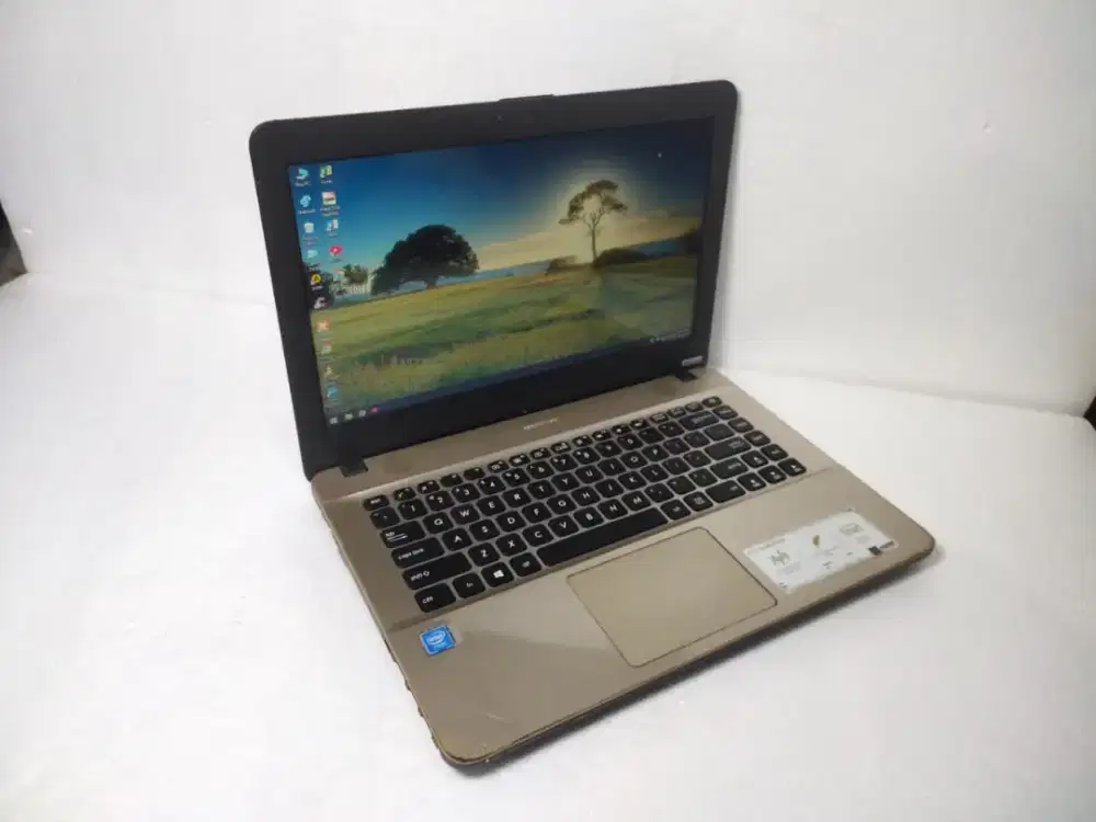 A781 Laptop Asus X441U Ram 4gb ssd 512gb core i3 gen7 Siap pakai