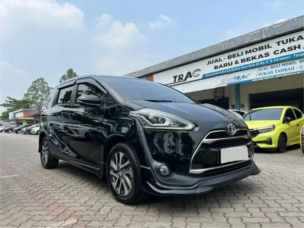TOYOTA SIENTA Q 1.5 AT 2017