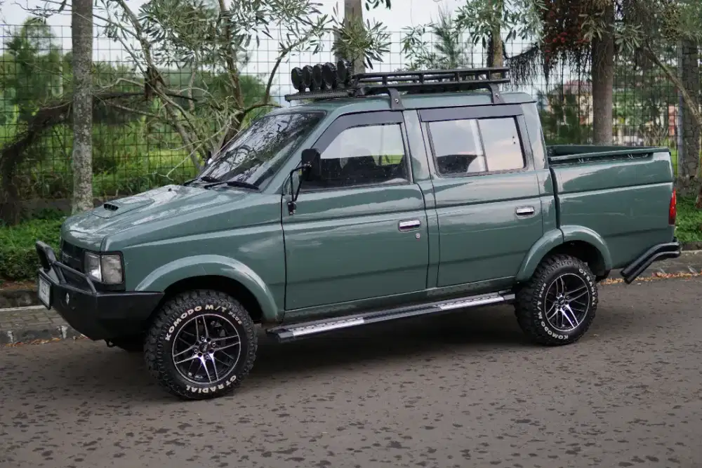 Mobil Langka Double Cabin Isuzu Panther tahun 2005 , 2500cc
