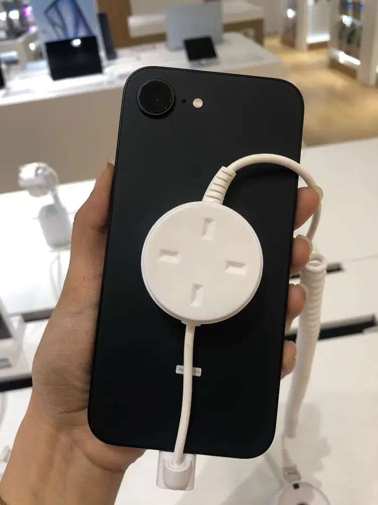 IPHONE 16E CASH/KREDIT DP 0