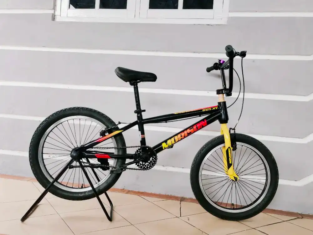 Sepeda BMX merek morison uk'20 hrg 550rb net