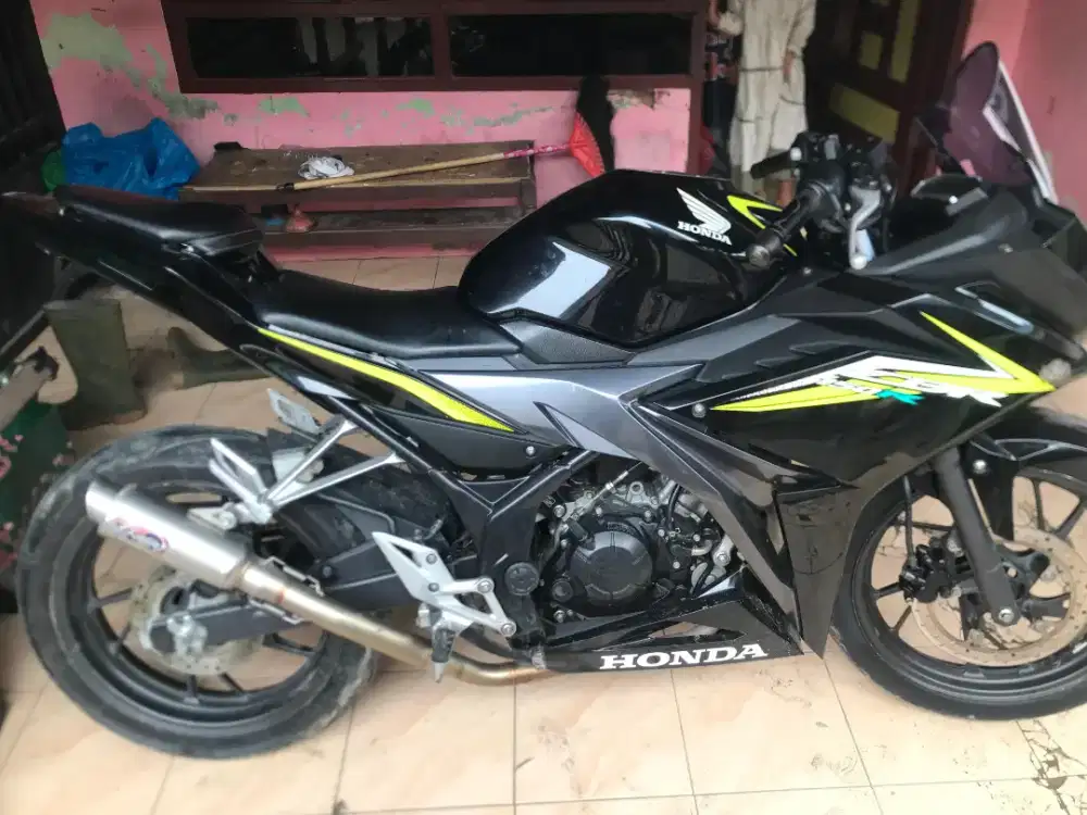 Sepeda motor CBR
