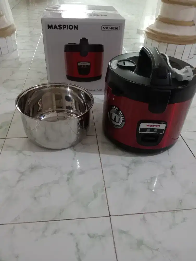 Dijual rice cooker Maspion, panci stainless steel, kapasitas 1,8 liter