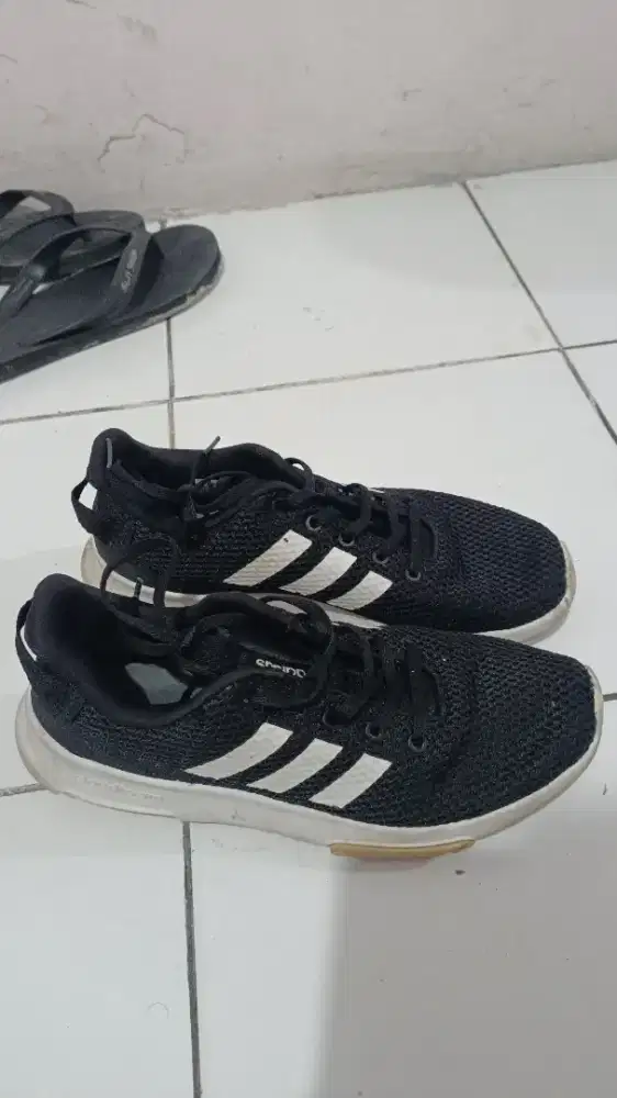 Adidas size 40 cewe