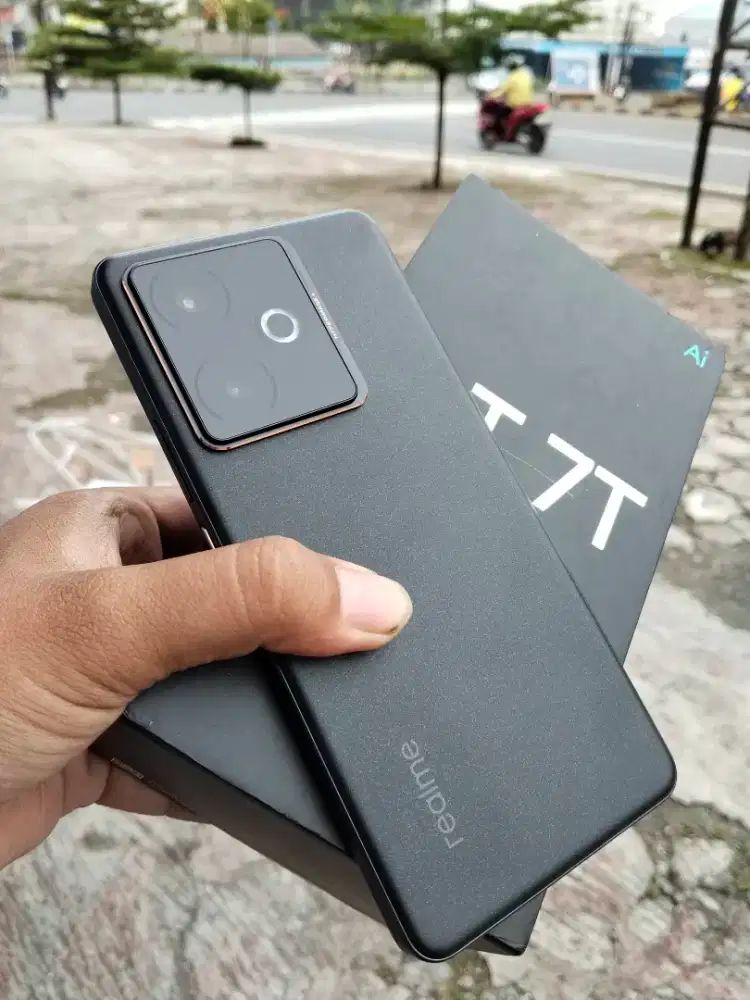 Realme GT 7T 12gb / 256gb spek mewah like new