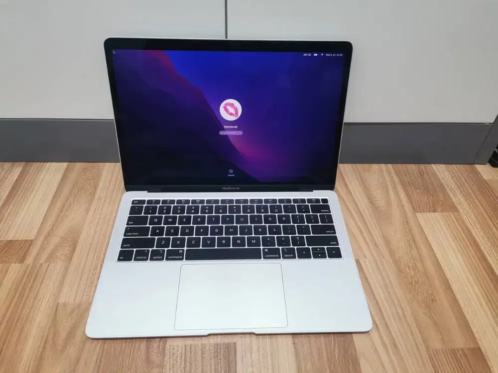 Macbook Air 2019 13inch Core i5 16GB 512GB