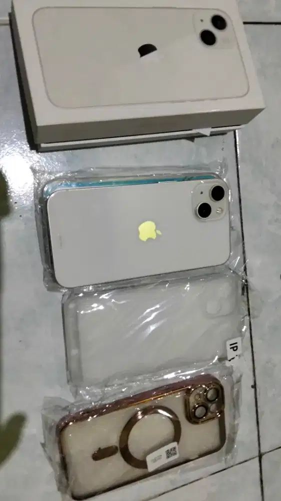 Iphone 13 like new