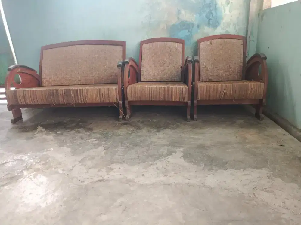 Kursi anyaman kayu jati