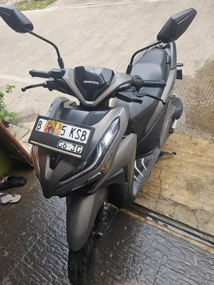 Honda Vario 150 cc CBS ISS  keyless lengkap