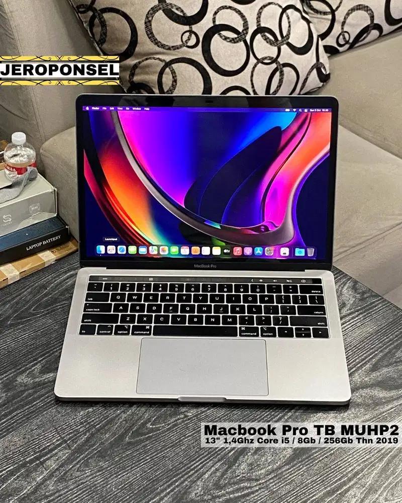 MACBOOK PRO TOUCHBAR 2019 I5 8/256GB MUHP2 MULUS ORIGINAL GARANSI