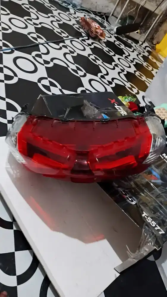 Lampu belakang nmax ori bu