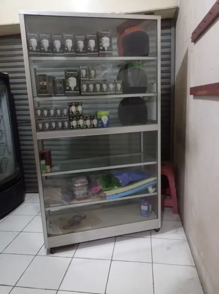 Jual etalase ukuran 1mx1,7m